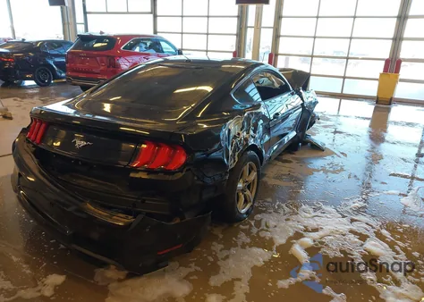 2019 Ford Mustang Ecoboost z USA, uszkodzony, nr VIN 1FA6P8TH6K5141866